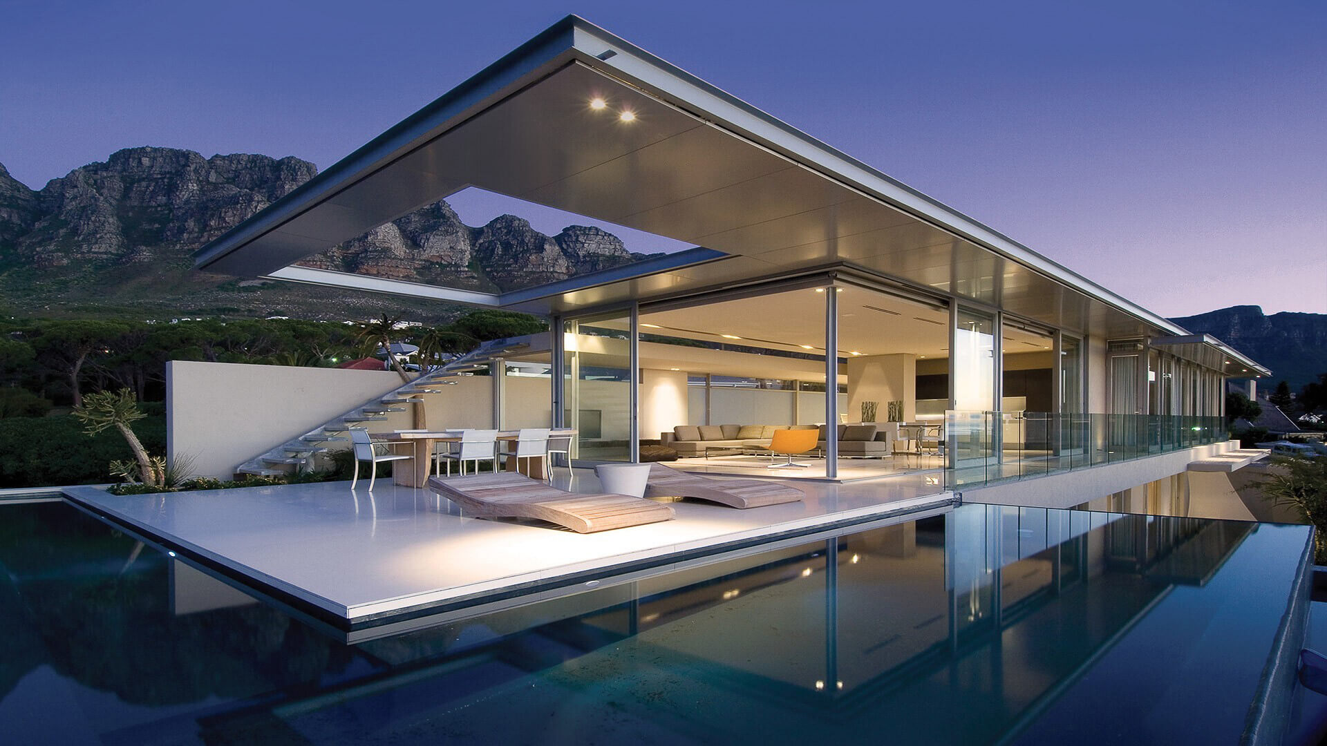 The Crescent Villa, Cape Town