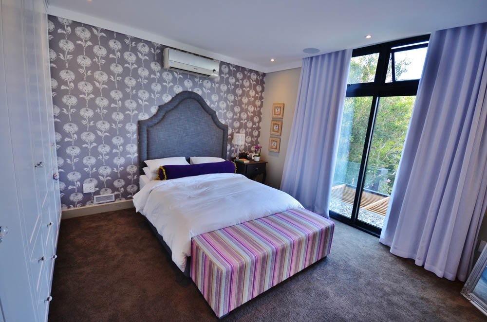 Photo 18 of The Glen Villa accommodation in Higgovale, Cape Town with 4 bedrooms and 4.5 bathrooms