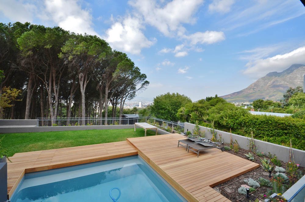 Photo 26 of The Glen Villa accommodation in Higgovale, Cape Town with 4 bedrooms and 4.5 bathrooms