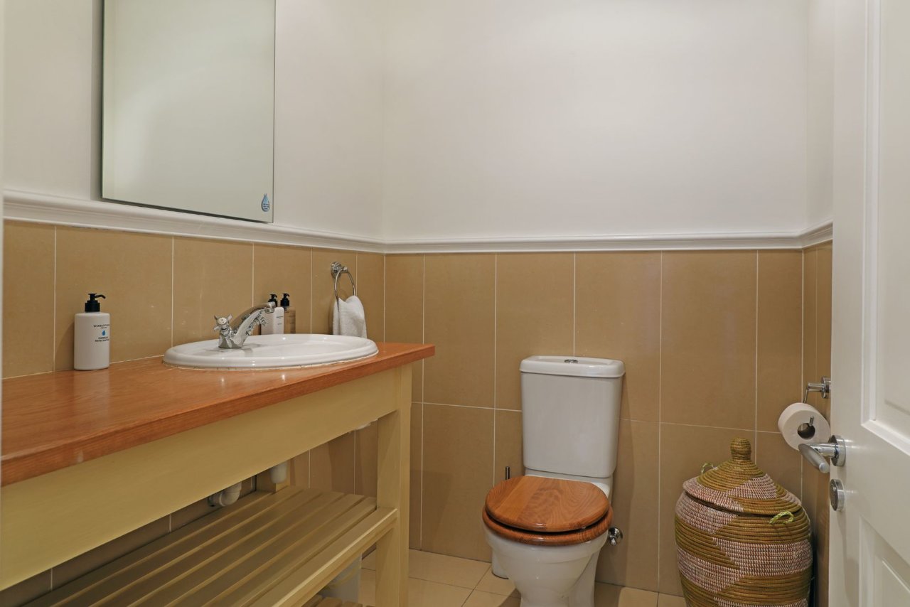 Photo 2 of The Upper House accommodation in Camps Bay, Cape Town with 4 bedrooms and 4 bathrooms