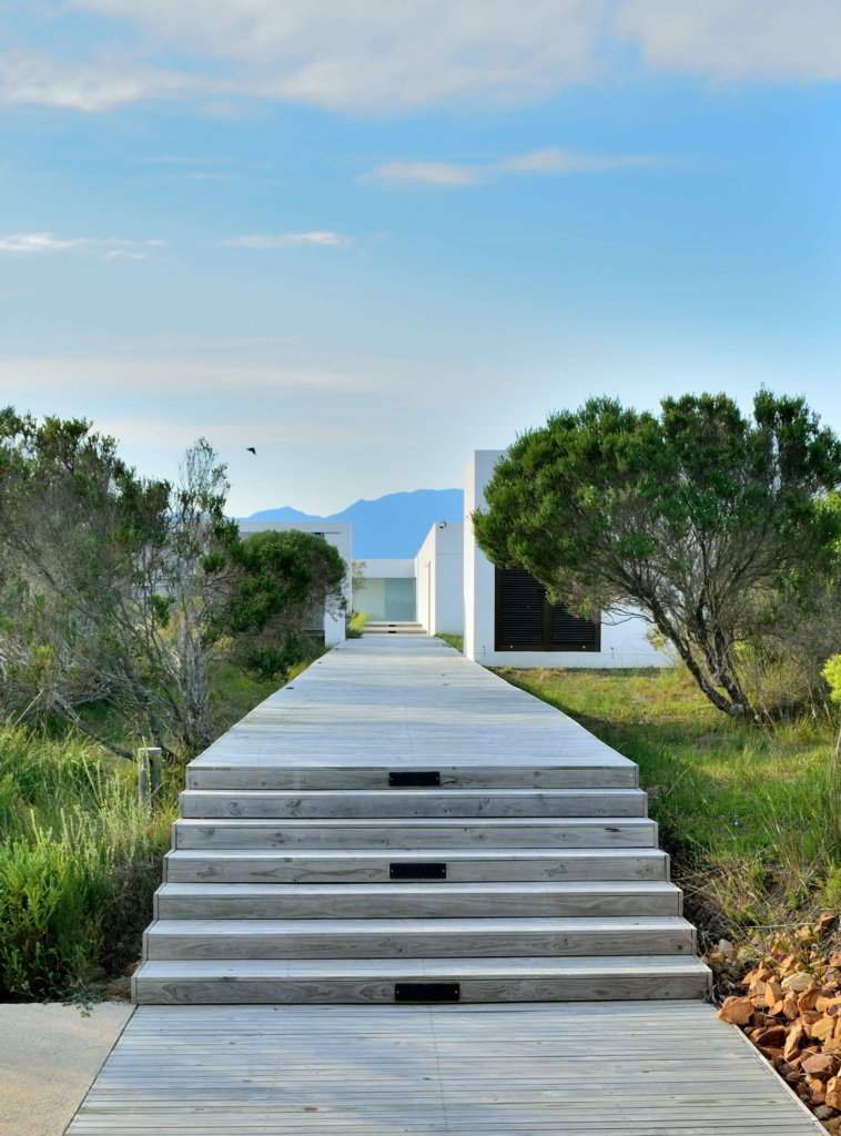 Photo 29 of The White House accommodation in Plettenberg Bay, Cape Town with 5 bedrooms and  bathrooms