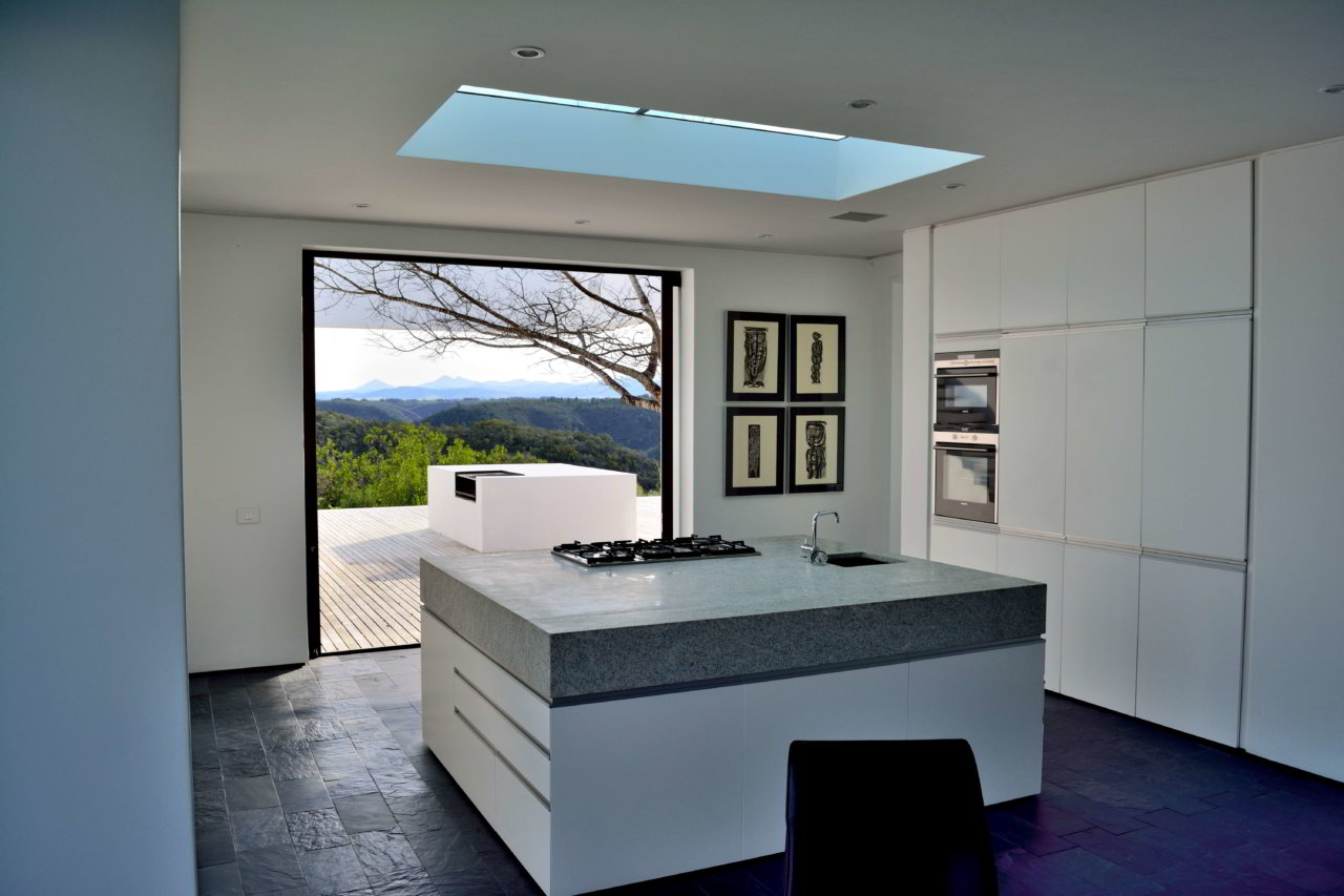 Photo 32 of The White House accommodation in Plettenberg Bay, Cape Town with 5 bedrooms and  bathrooms