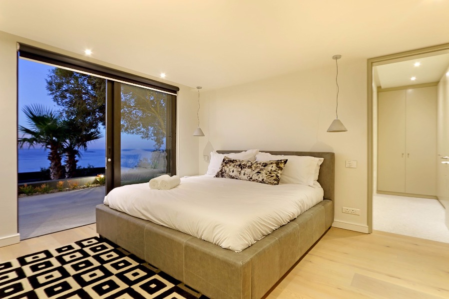 Photo 4 of Titan Villa accommodation in Bantry Bay, Cape Town with 5 bedrooms and 5 bathrooms