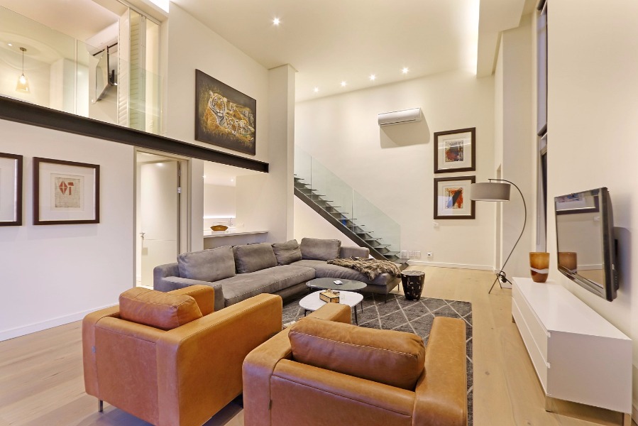 Photo 6 of Titan Villa accommodation in Bantry Bay, Cape Town with 5 bedrooms and 5 bathrooms
