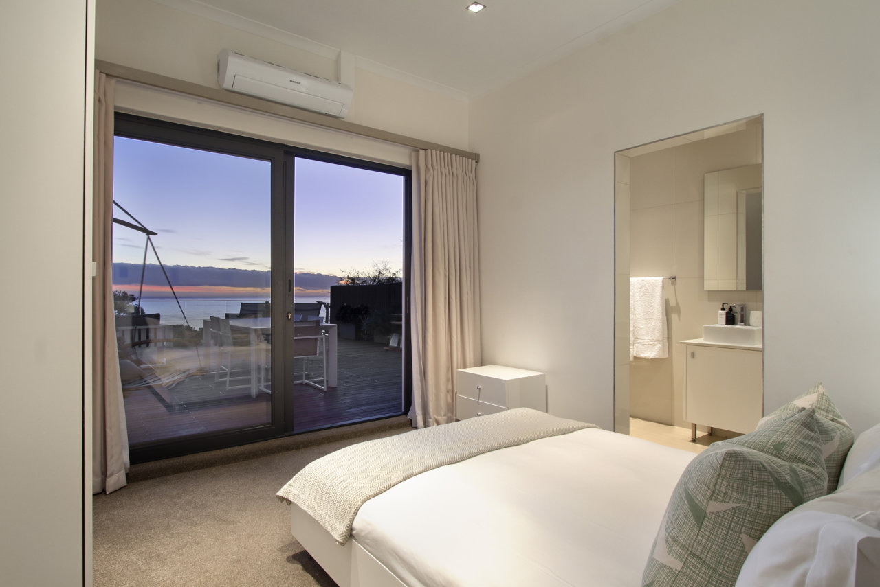 Photo 19 of Ty Gwyn Villa accommodation in Camps Bay, Cape Town with 3 bedrooms and 3 bathrooms