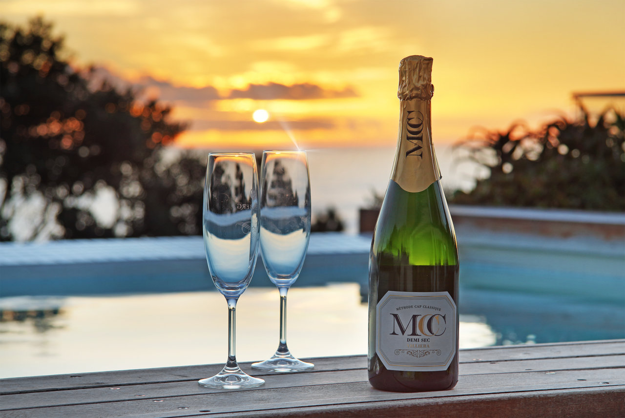 Photo 6 of Ty Gwyn Villa accommodation in Camps Bay, Cape Town with 3 bedrooms and 3 bathrooms