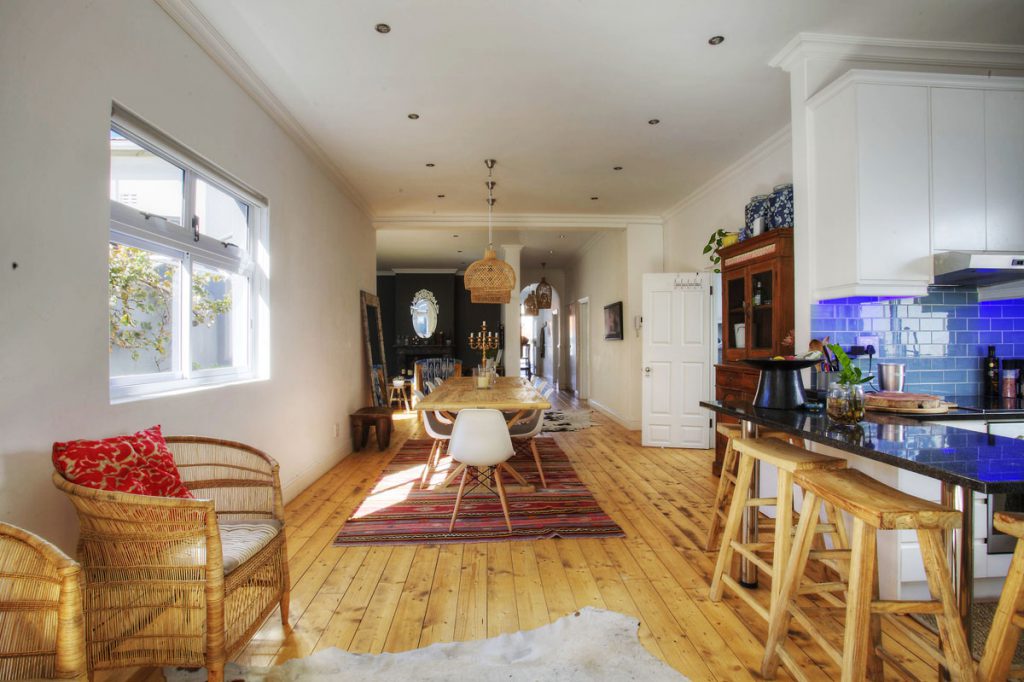 Photo 3 of Valentine Villa accommodation in Oranjezicht, Cape Town with 3 bedrooms and 2 bathrooms