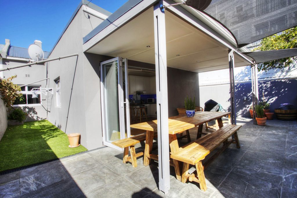 Photo 6 of Valentine Villa accommodation in Oranjezicht, Cape Town with 3 bedrooms and 2 bathrooms