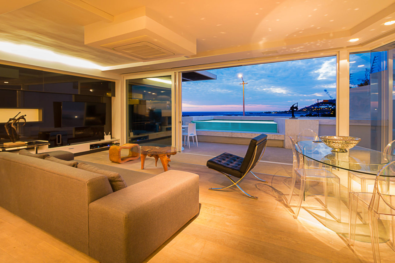 Photo 11 of Victoria Rd Luxury Apartment 101 accommodation in Camps Bay, Cape Town with 1.5 bedrooms and 2 bathrooms