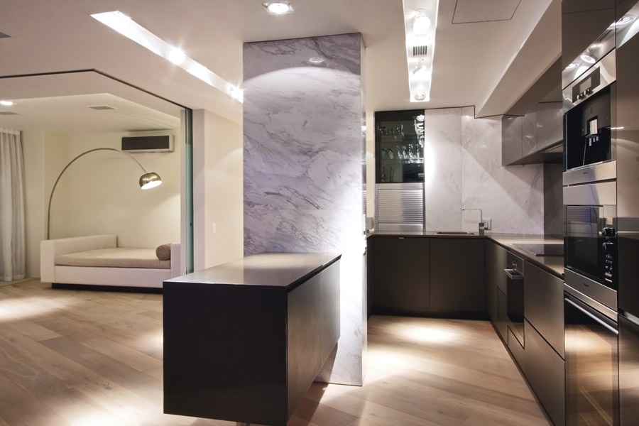 Photo 15 of Victoria Rd Luxury Apartment 101 accommodation in Camps Bay, Cape Town with 1.5 bedrooms and 2 bathrooms