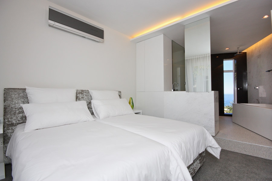 Photo 15 of Victoria Rd Luxury Apartment 201 accommodation in Camps Bay, Cape Town with 3 bedrooms and 3 bathrooms