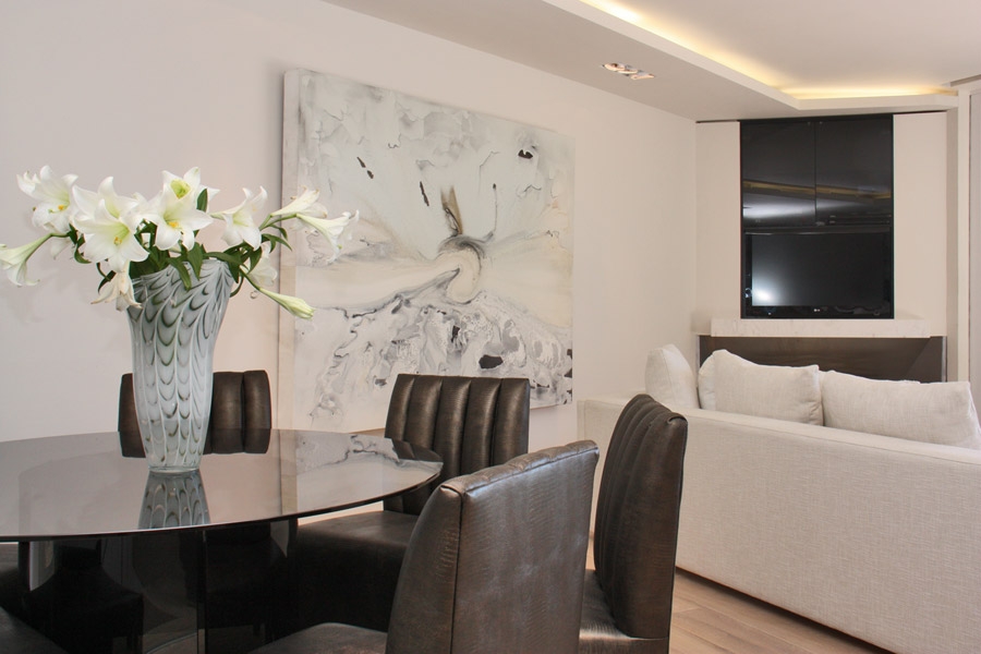 Photo 13 of Victoria Rd Luxury Apartment 202 accommodation in Camps Bay, Cape Town with 3 bedrooms and 3 bathrooms
