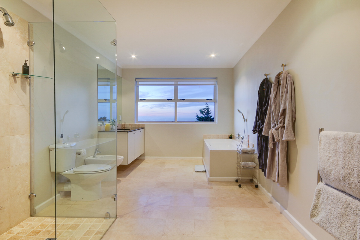 Photo 30 of Villa Amber accommodation in Camps Bay, Cape Town with 8 bedrooms and 8 bathrooms