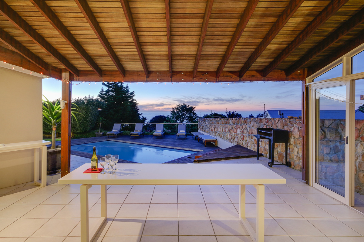 Photo 8 of Villa Amber accommodation in Camps Bay, Cape Town with 8 bedrooms and 8 bathrooms