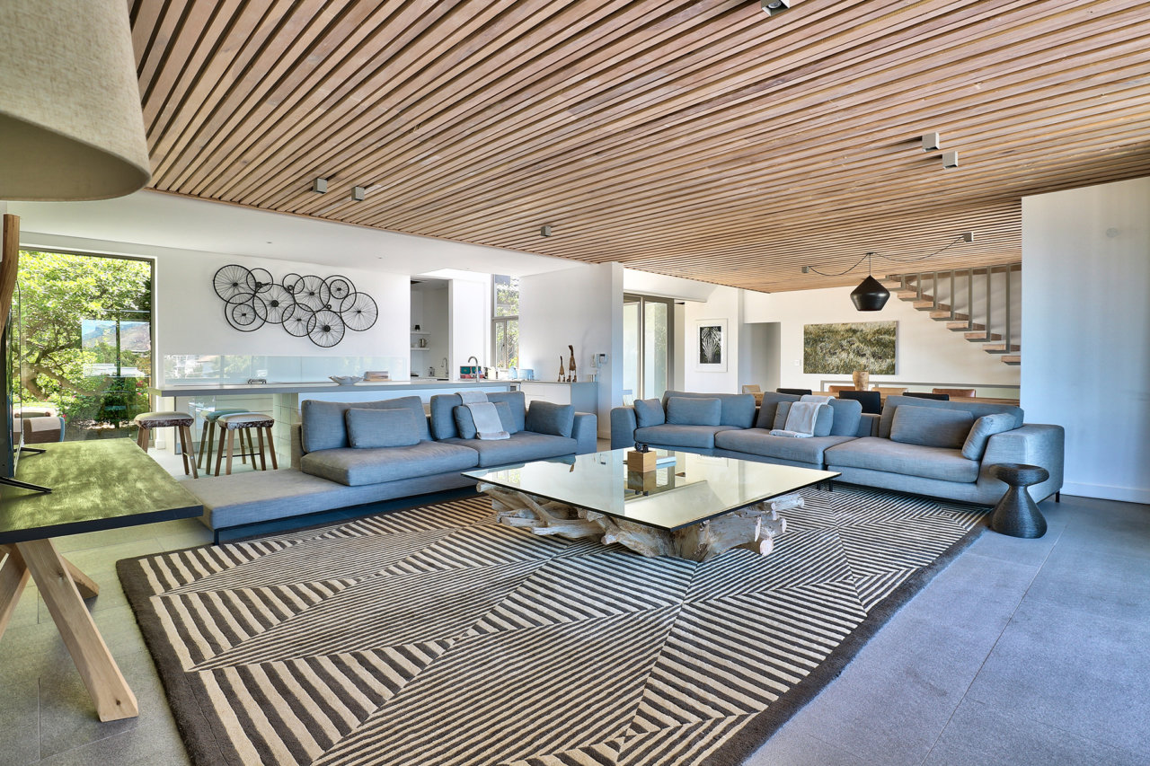 Photo 13 of Villa Argyle accommodation in Camps Bay, Cape Town with 6 bedrooms and 6 bathrooms
