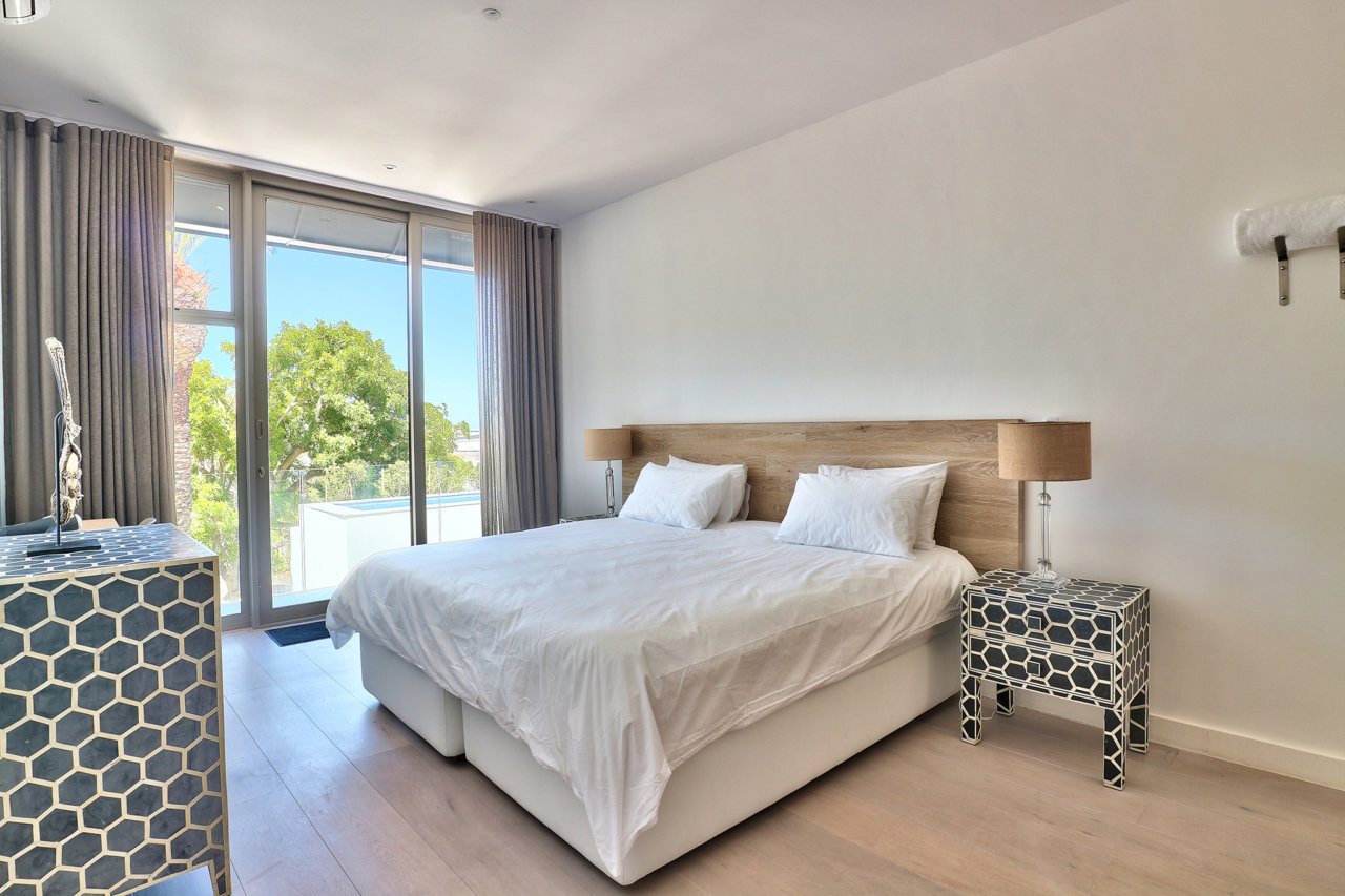 Photo 19 of Villa Argyle accommodation in Camps Bay, Cape Town with 6 bedrooms and 6 bathrooms