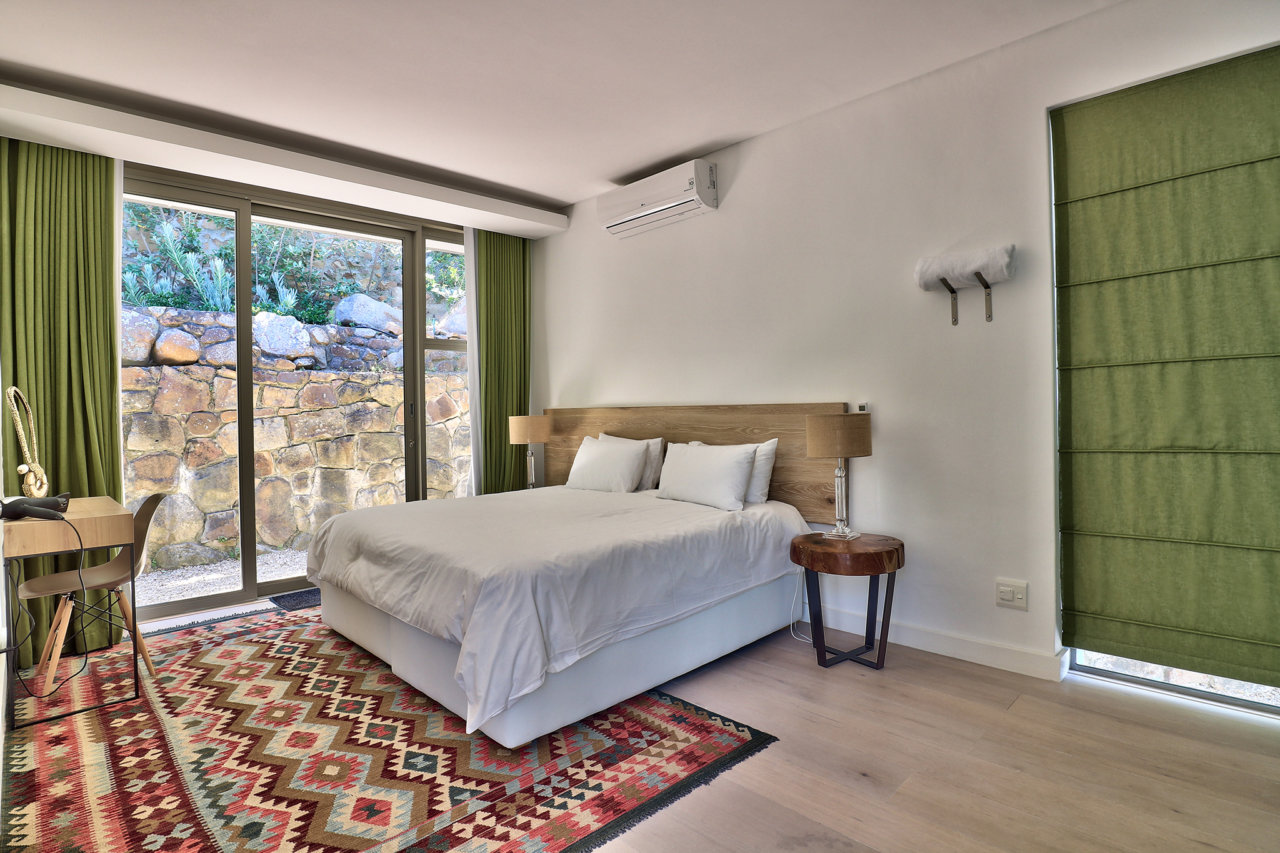 Photo 21 of Villa Argyle accommodation in Camps Bay, Cape Town with 6 bedrooms and 6 bathrooms