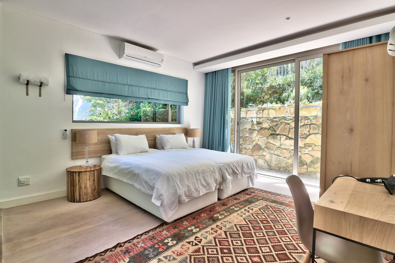 Photo 26 of Villa Argyle accommodation in Camps Bay, Cape Town with 6 bedrooms and 6 bathrooms
