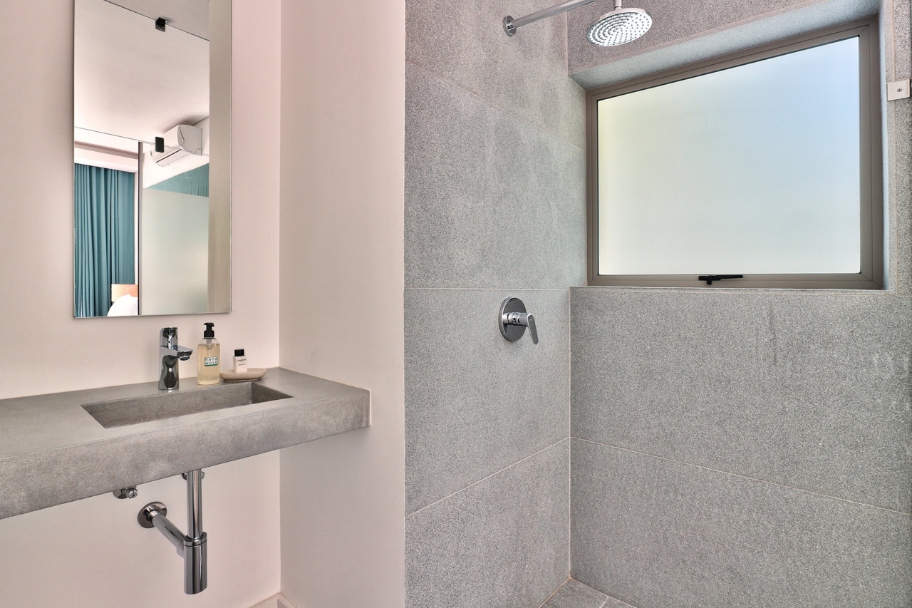 Photo 28 of Villa Argyle accommodation in Camps Bay, Cape Town with 6 bedrooms and 6 bathrooms
