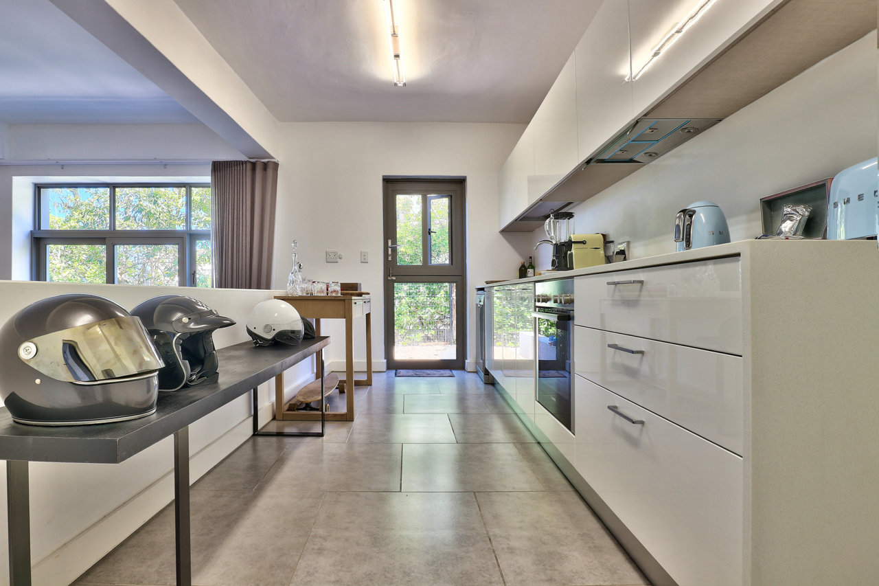 Photo 30 of Villa Argyle accommodation in Camps Bay, Cape Town with 6 bedrooms and 6 bathrooms