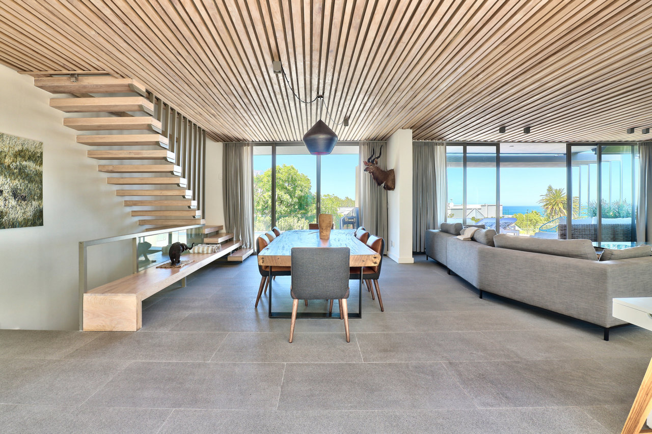 Photo 6 of Villa Argyle accommodation in Camps Bay, Cape Town with 6 bedrooms and 6 bathrooms
