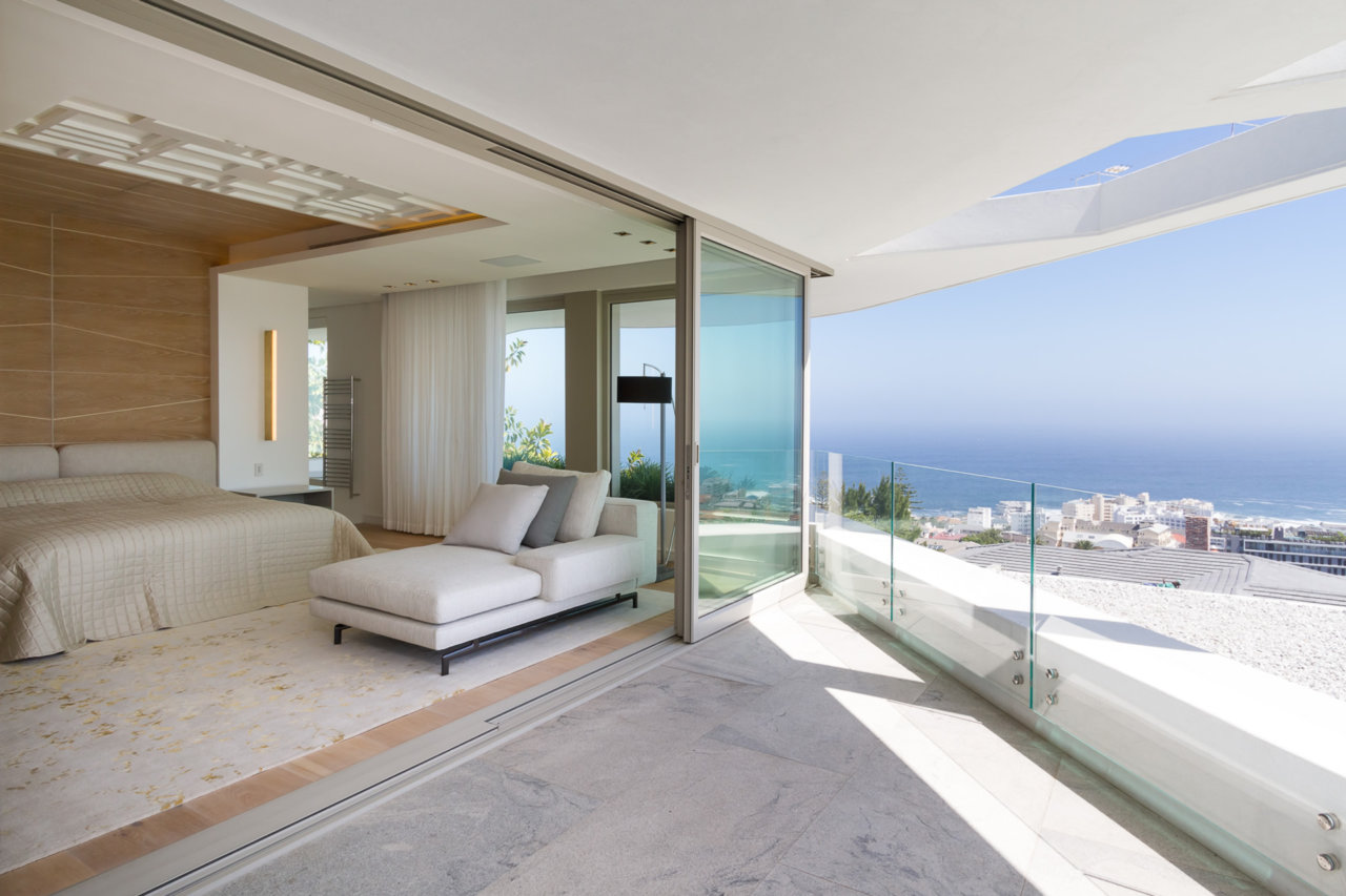 Photo 17 of Villa Esplanade accommodation in Bantry Bay, Cape Town with 4 bedrooms and 5 bathrooms