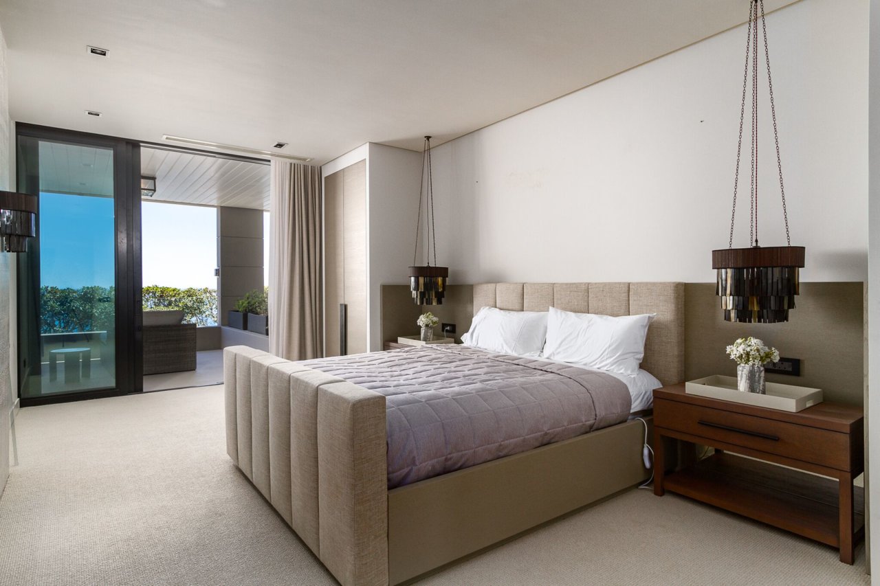 Photo 14 of Villa Halcyon accommodation in Bantry Bay, Cape Town with 5 bedrooms and 5 bathrooms