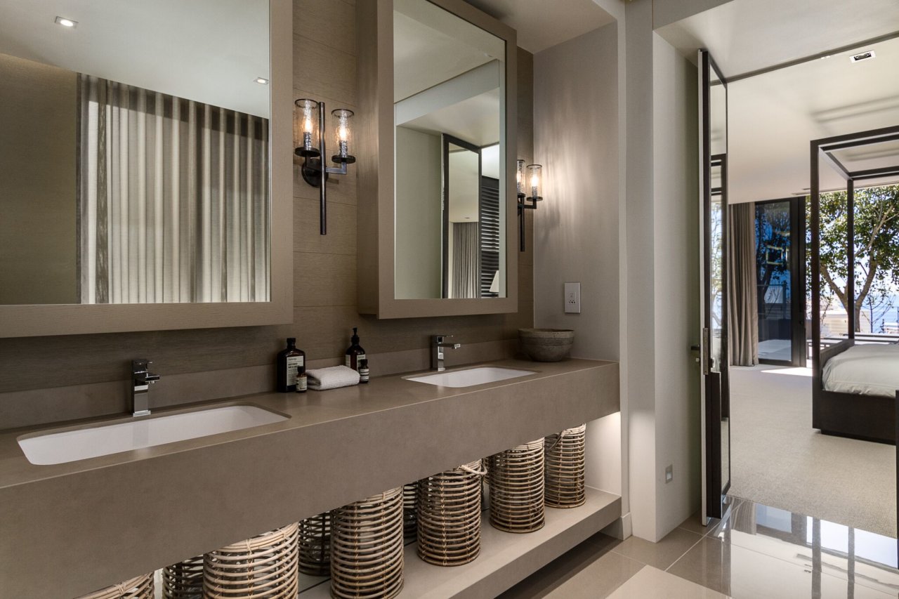 Photo 23 of Villa Halcyon accommodation in Bantry Bay, Cape Town with 5 bedrooms and 5 bathrooms