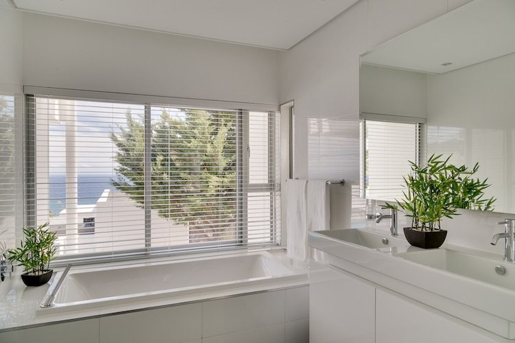 Photo 26 of Villa Maxima accommodation in Camps Bay, Cape Town with 6 bedrooms and 5.5 bathrooms