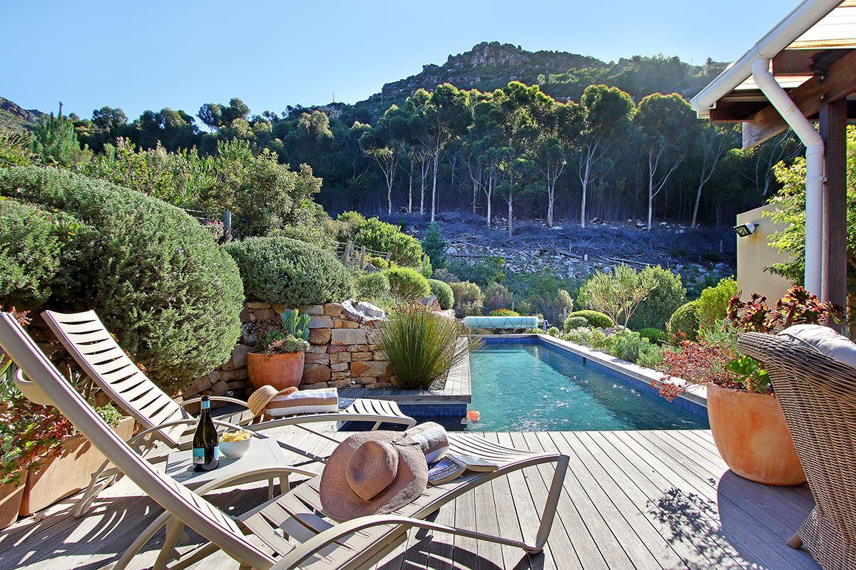 Photo 21 of Villa Silvermist accommodation in Constantia, Cape Town with 3 bedrooms and 3 bathrooms