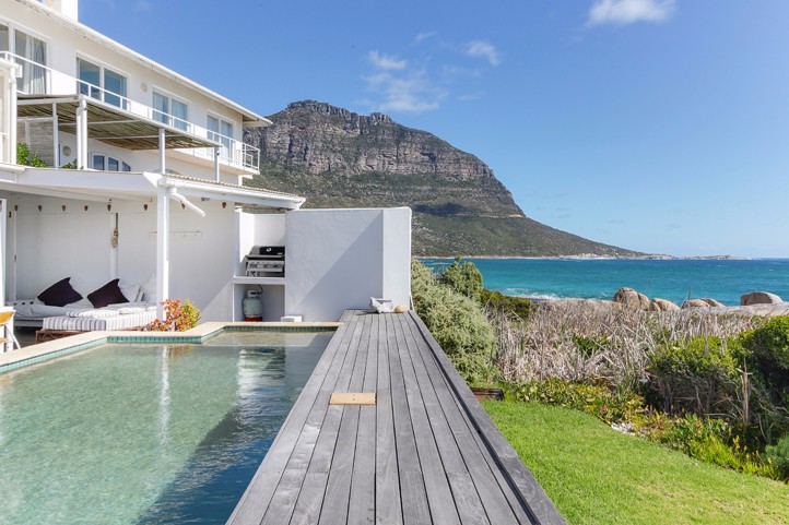 Photo 5 of Waters Edge Llandudno accommodation in Llandudno, Cape Town with 3 bedrooms and 2.5 bathrooms