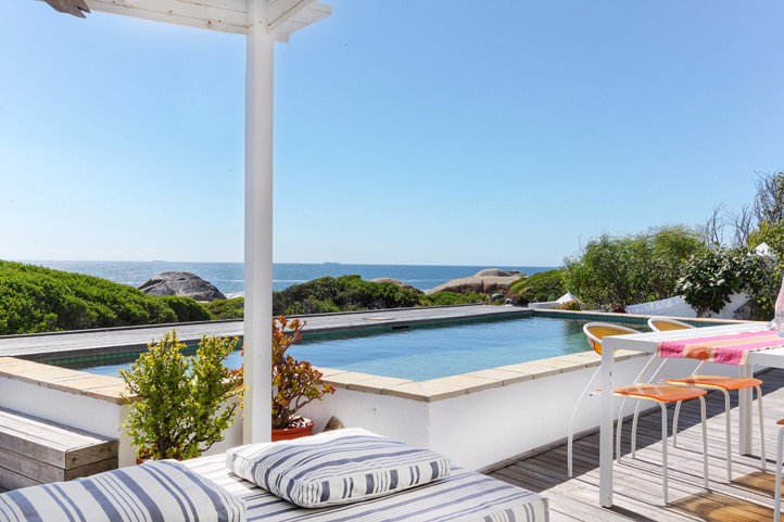 Photo 7 of Waters Edge Llandudno accommodation in Llandudno, Cape Town with 3 bedrooms and 2.5 bathrooms