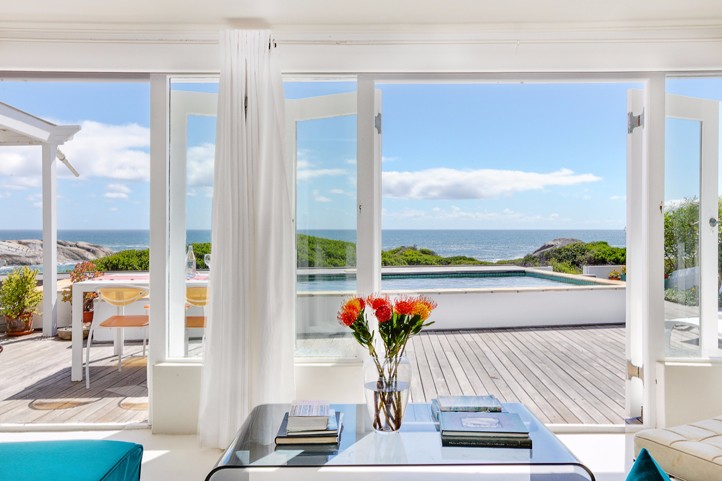 Photo 9 of Waters Edge Llandudno accommodation in Llandudno, Cape Town with 3 bedrooms and 2.5 bathrooms