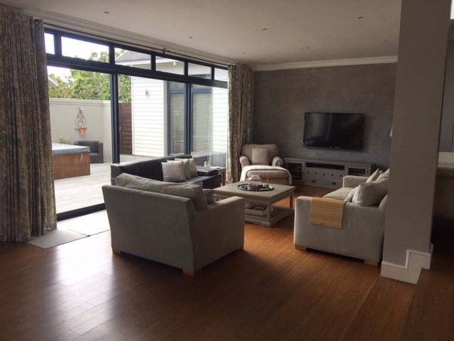 Photo 19 of Wills Lake Villa accommodation in Noordhoek, Cape Town with 4 bedrooms and 3.5 bathrooms