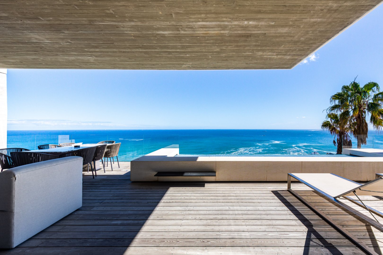 Dharma Villa Photo 7