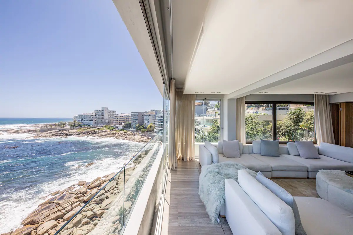 Bantry Bay Chic Photo 27