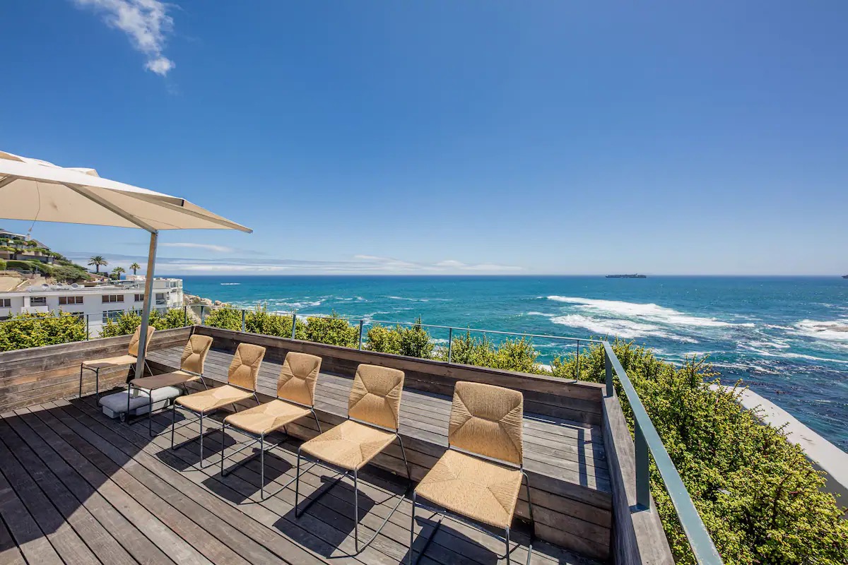 Bantry Bay Chic Photo 31