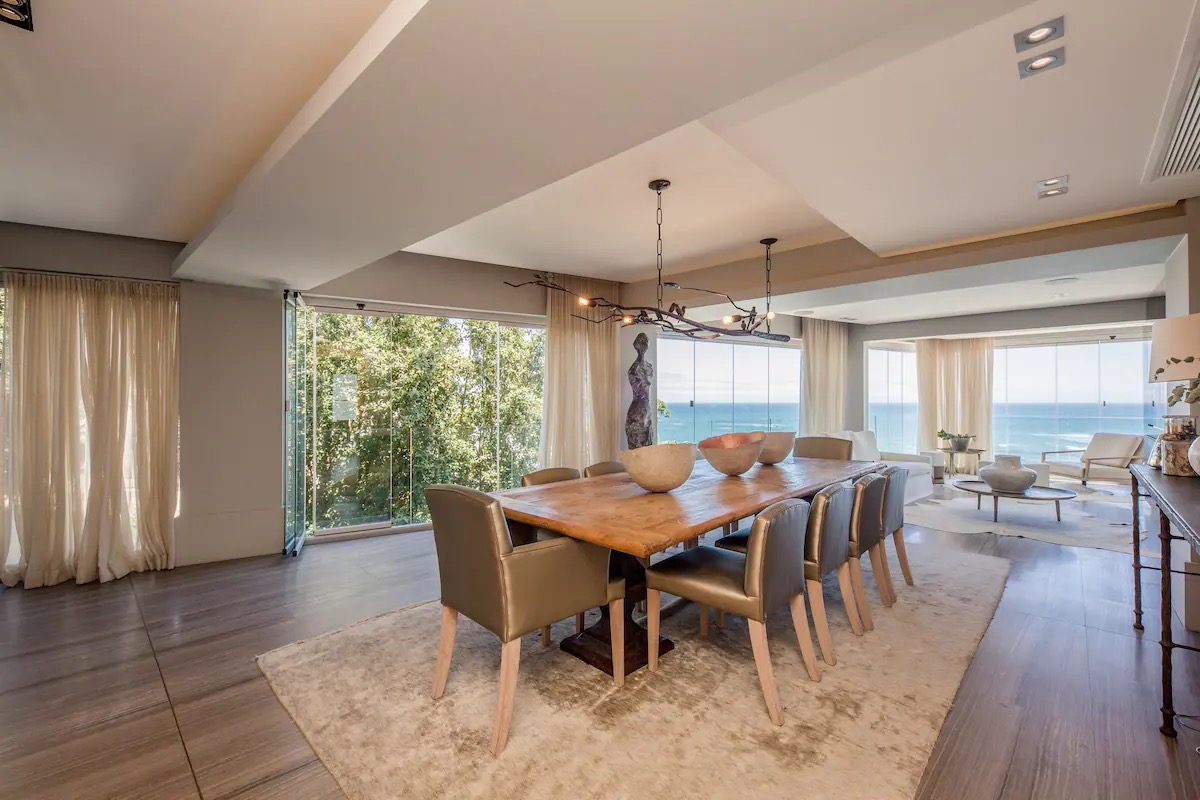 Bantry Bay Chic Photo 34