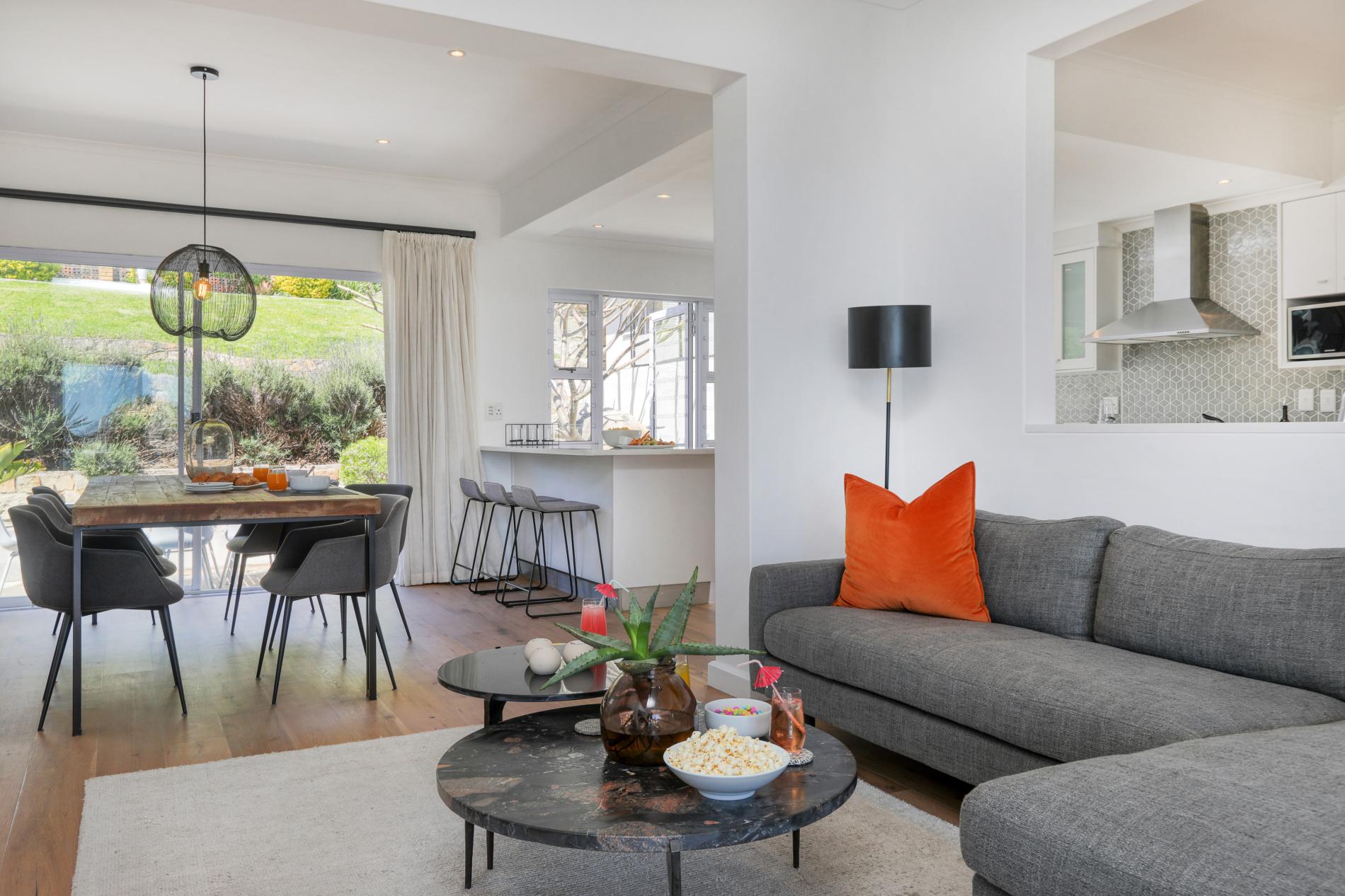 Camps Bay Deluxe 12