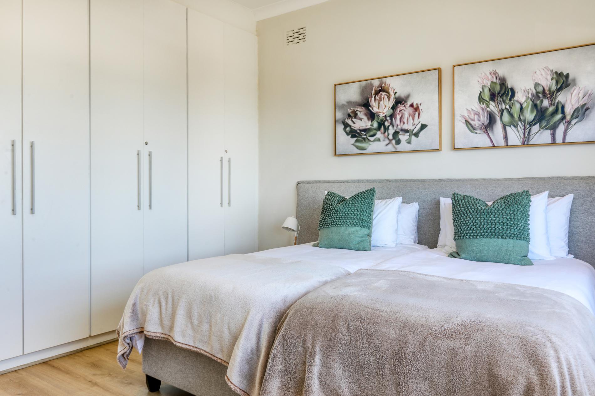 Camps Bay Deluxe 30