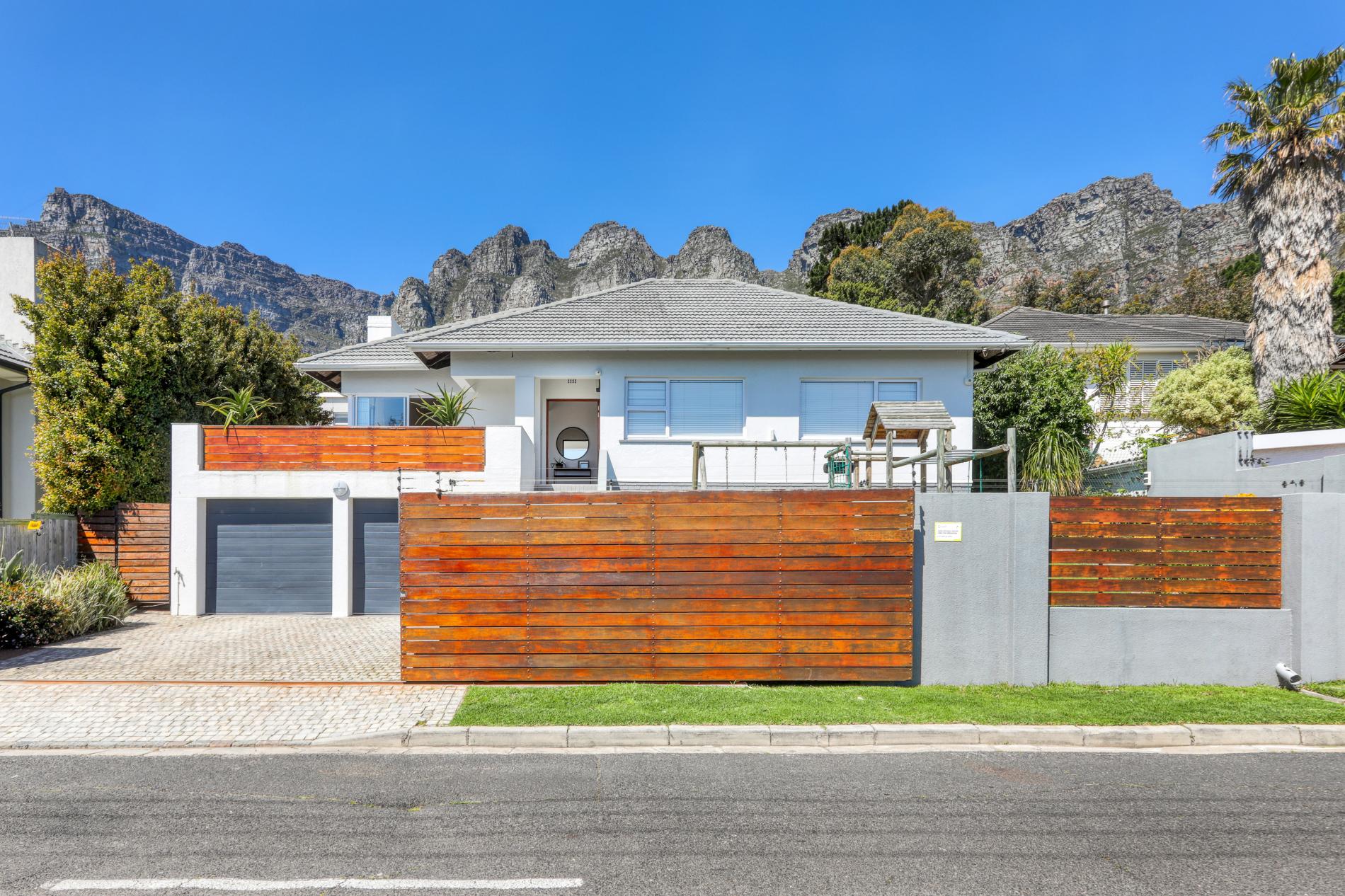 Camps Bay Deluxe 36