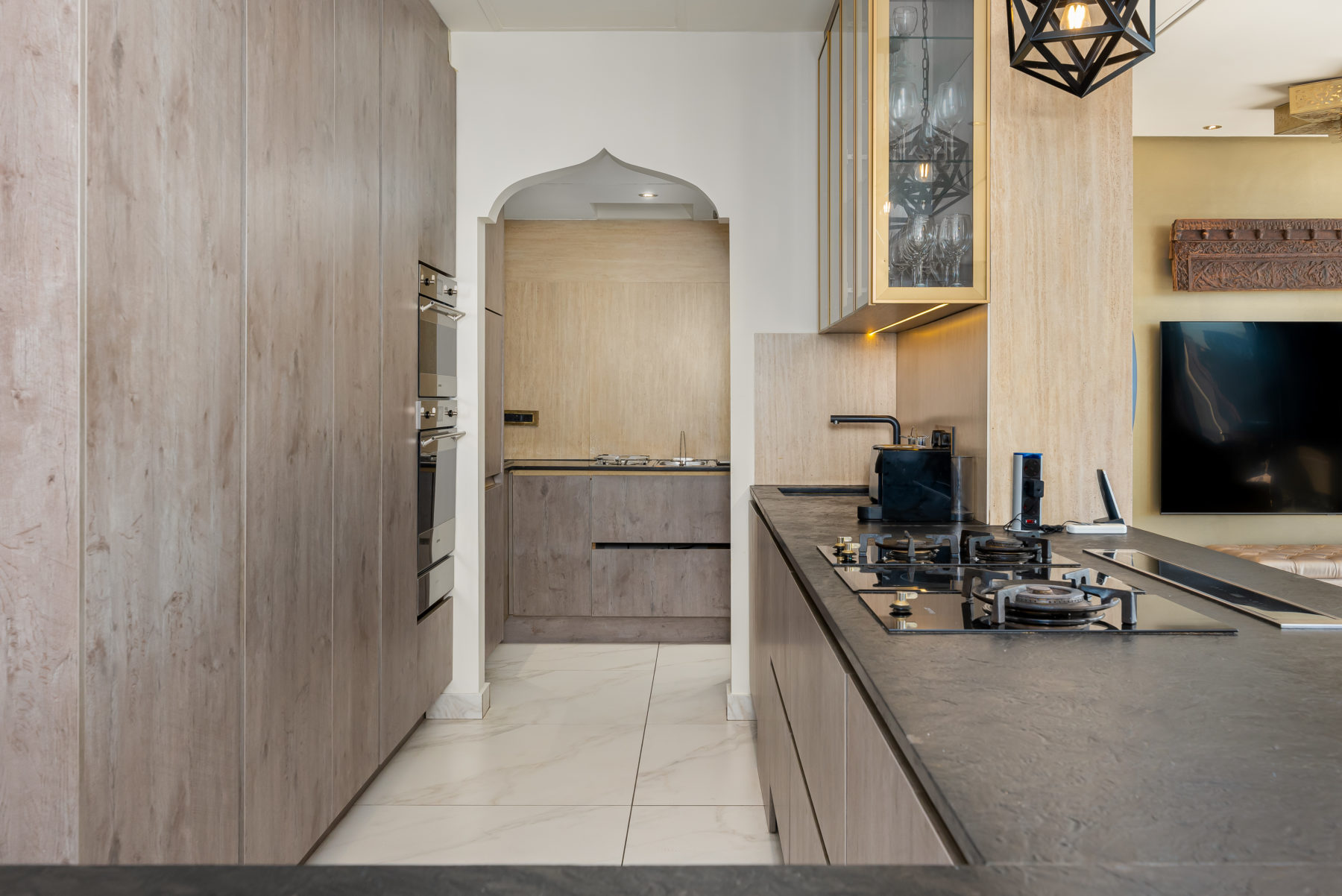 Penthouse 402 Parergon 10