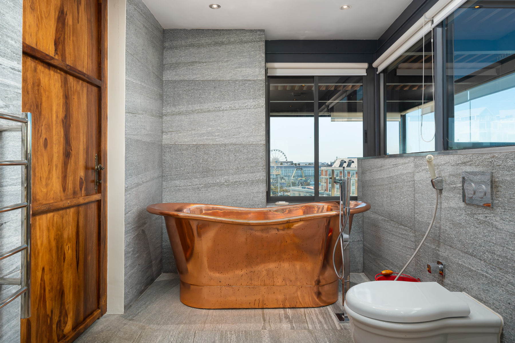 Penthouse 402 Parergon 16