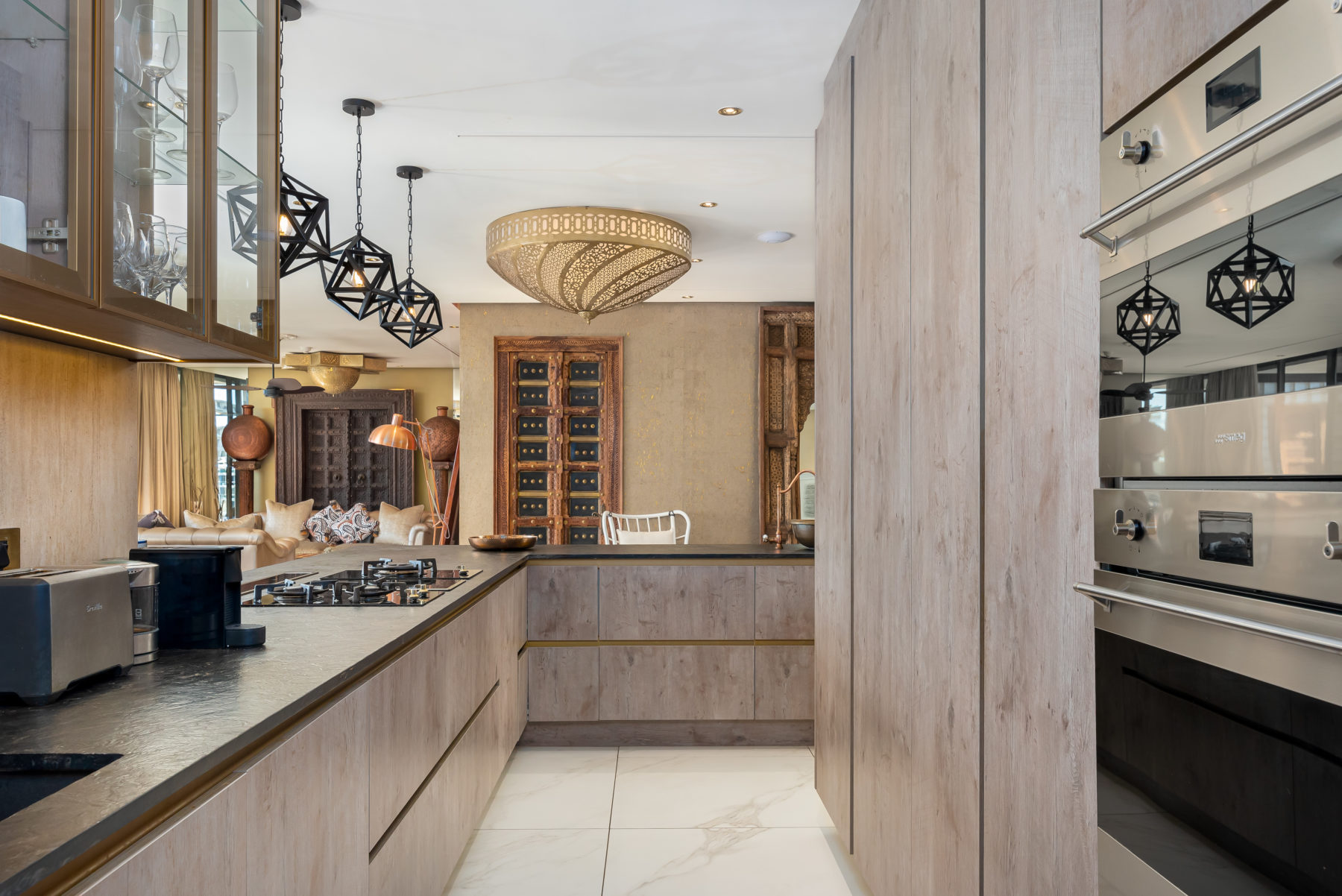 Penthouse 402 Parergon 8