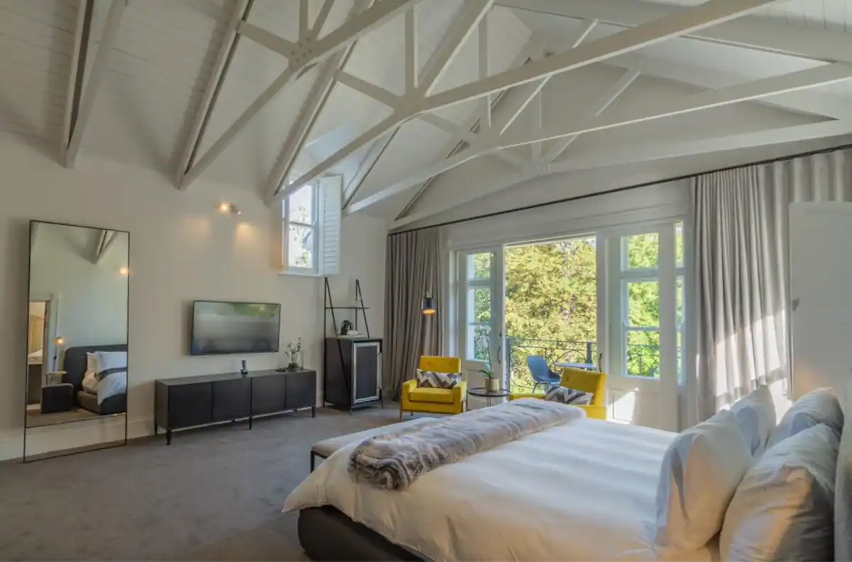 Constantia Leafy 12