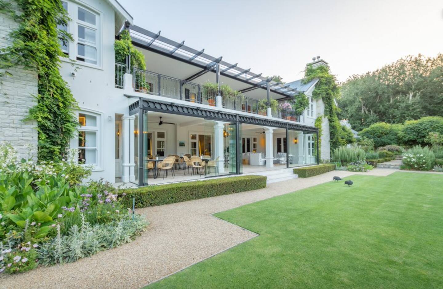 Constantia Leafy 14