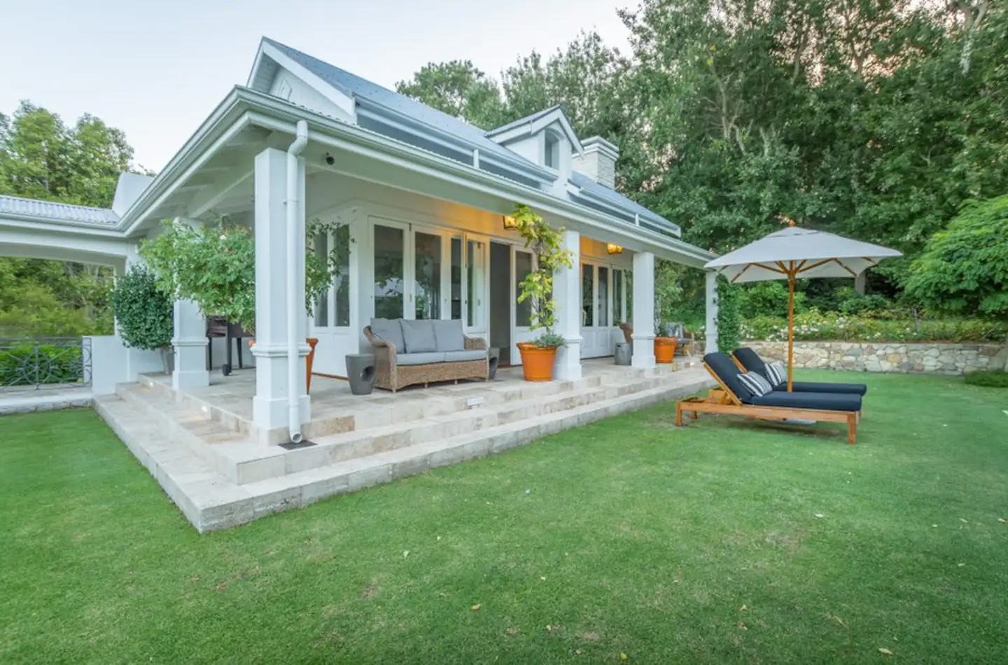 Constantia Leafy 3