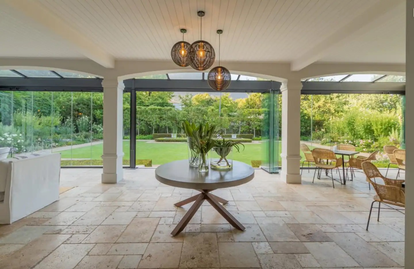 Constantia Leafy 8