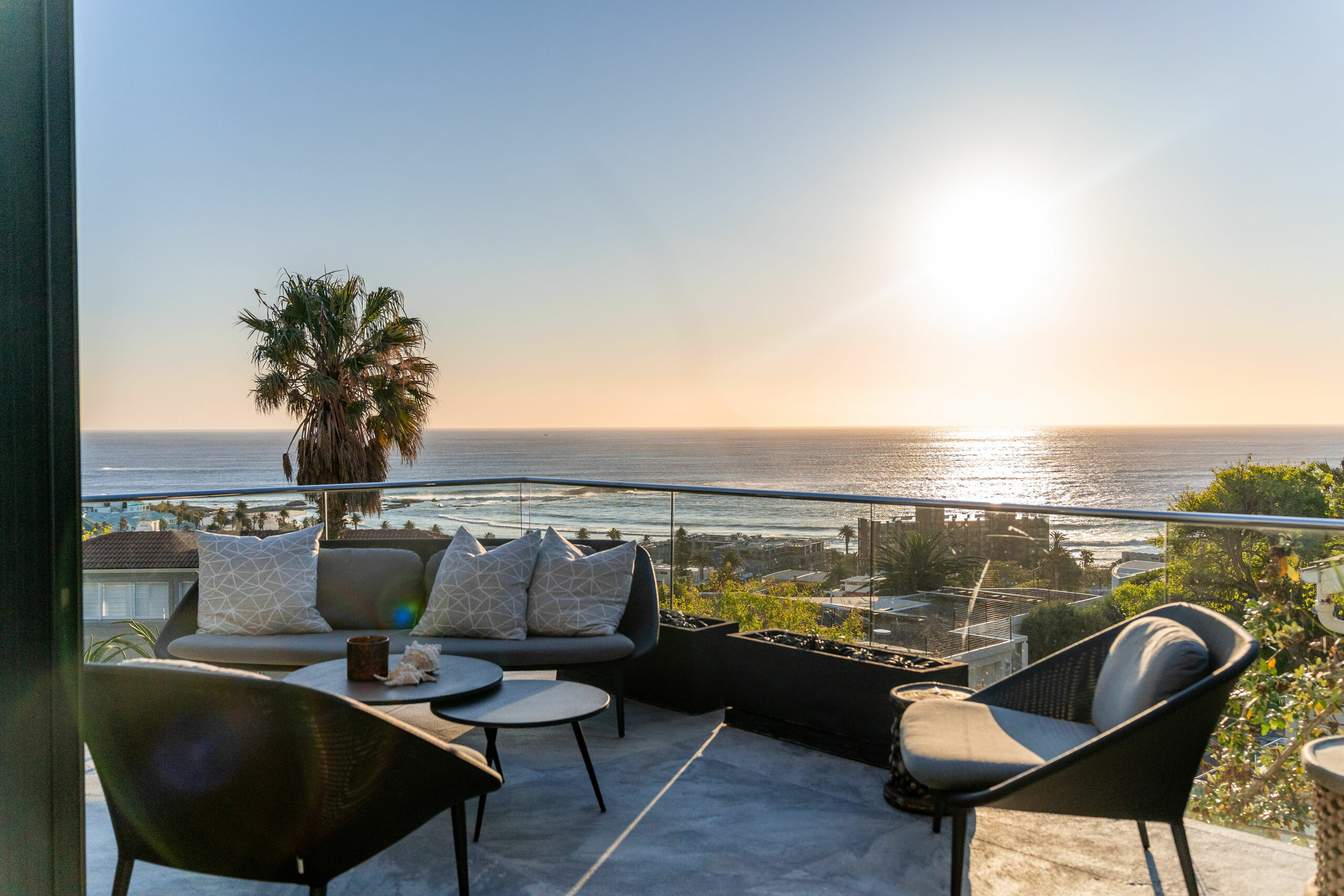 Camps Bay Foam 24