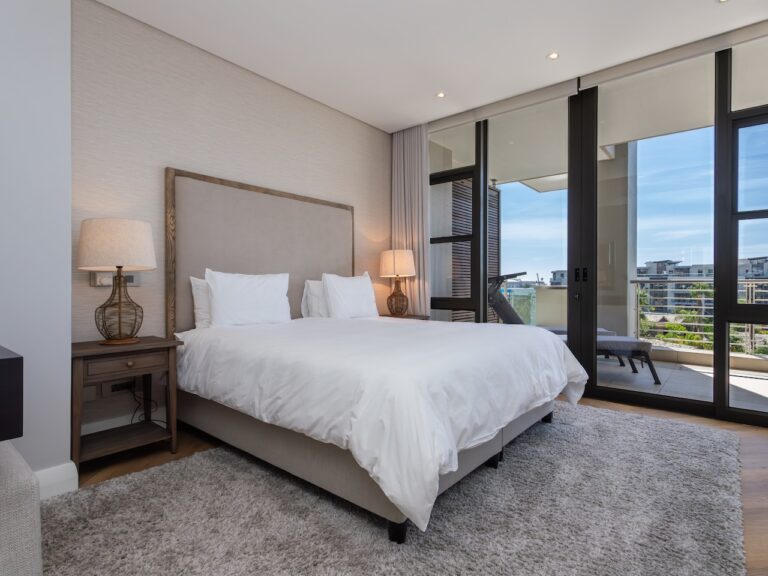 Three bedroom V&A Marina